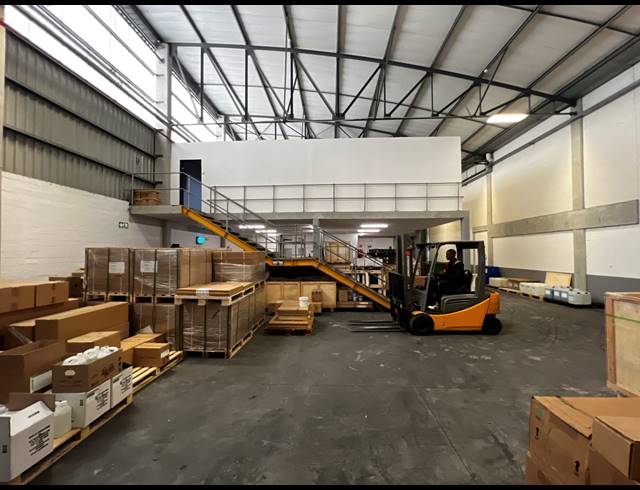 527M² WAREHOUSE TO LET IN AIRPORT INDUSTRIA